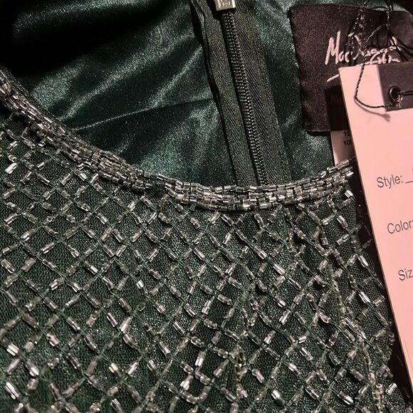 NWT Mac Duggal Women's Long Sleeve Crew Neck High Split Gown Dark Green 8 - Picture 4 of 5